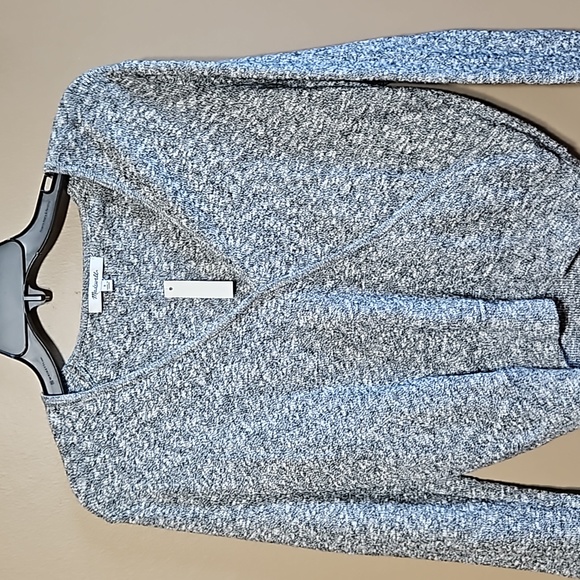 NWT Madewell Wrap Gray Sweater - Picture 3 of 7